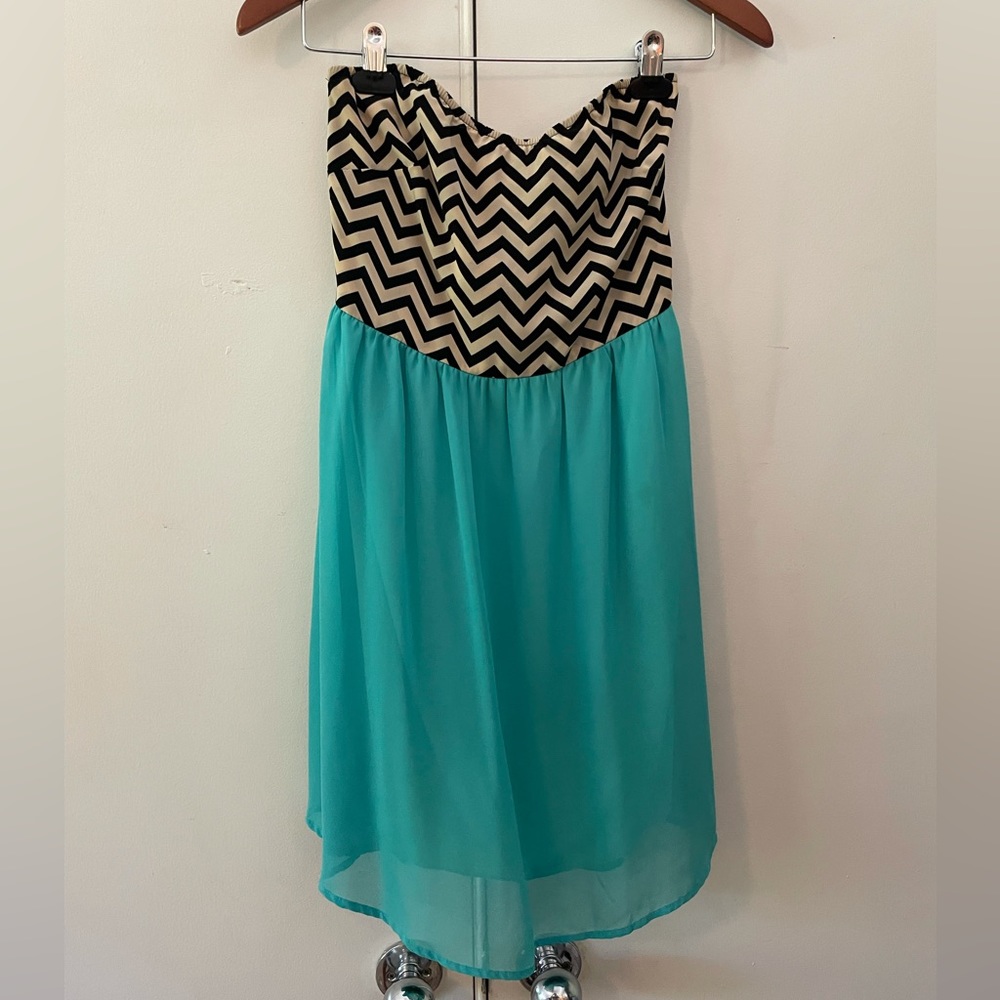 Foreign Exchange strapless mini dress, turquoise bottoms/ chevron top, Medium